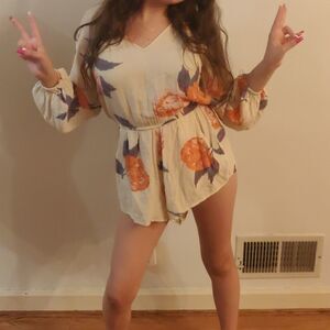 NWOT Billabong Floral Romper 